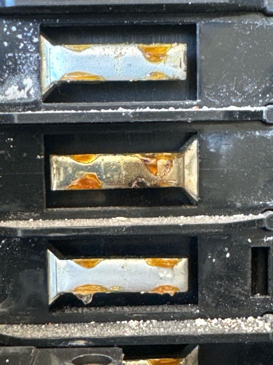 Gallery photos for Identifying Hidden Electrical Panel Risks: Image #2