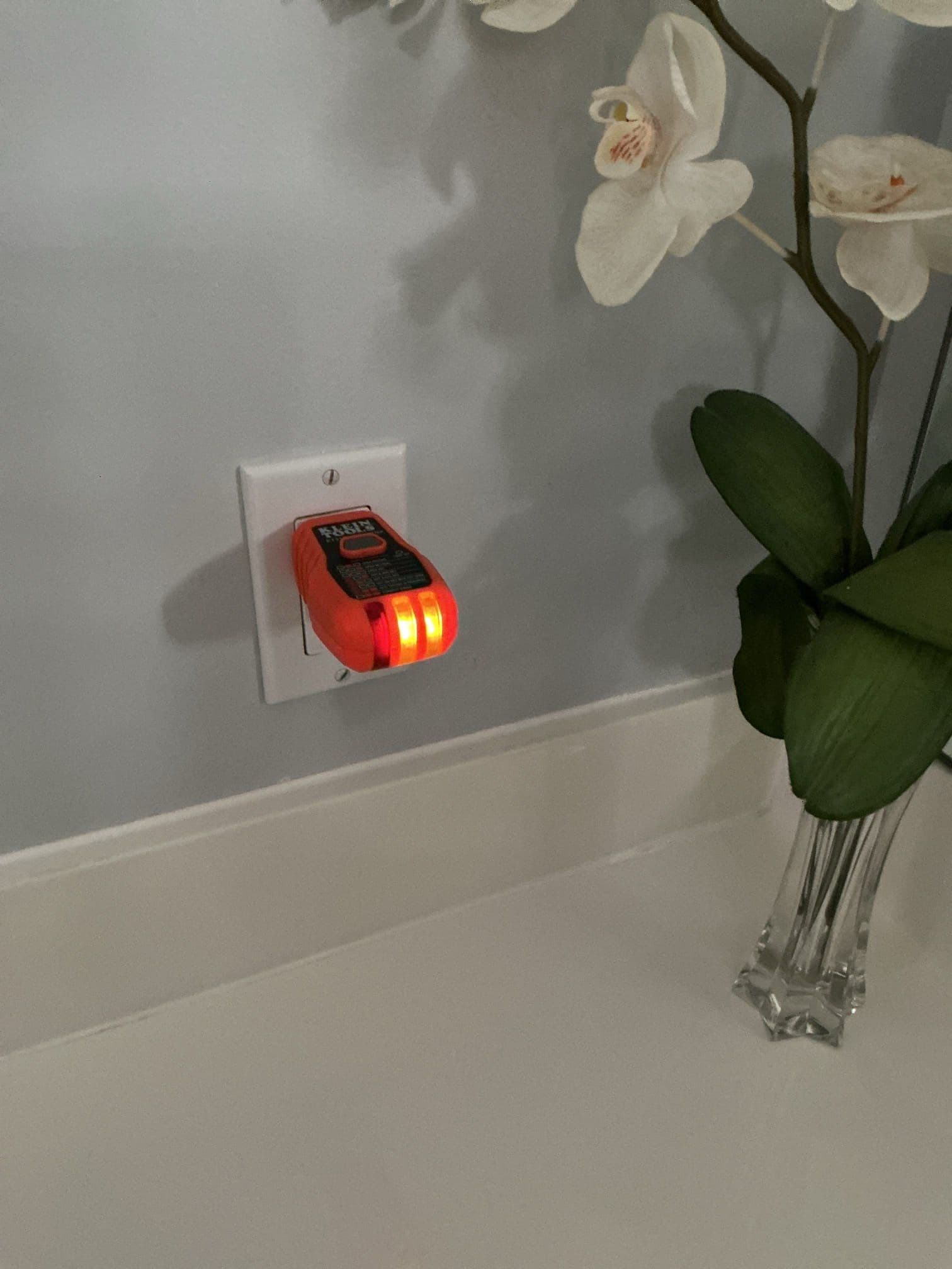 Gallery photos for Boosting Home Safety with GFCI Outlet Upgrades: Image #1