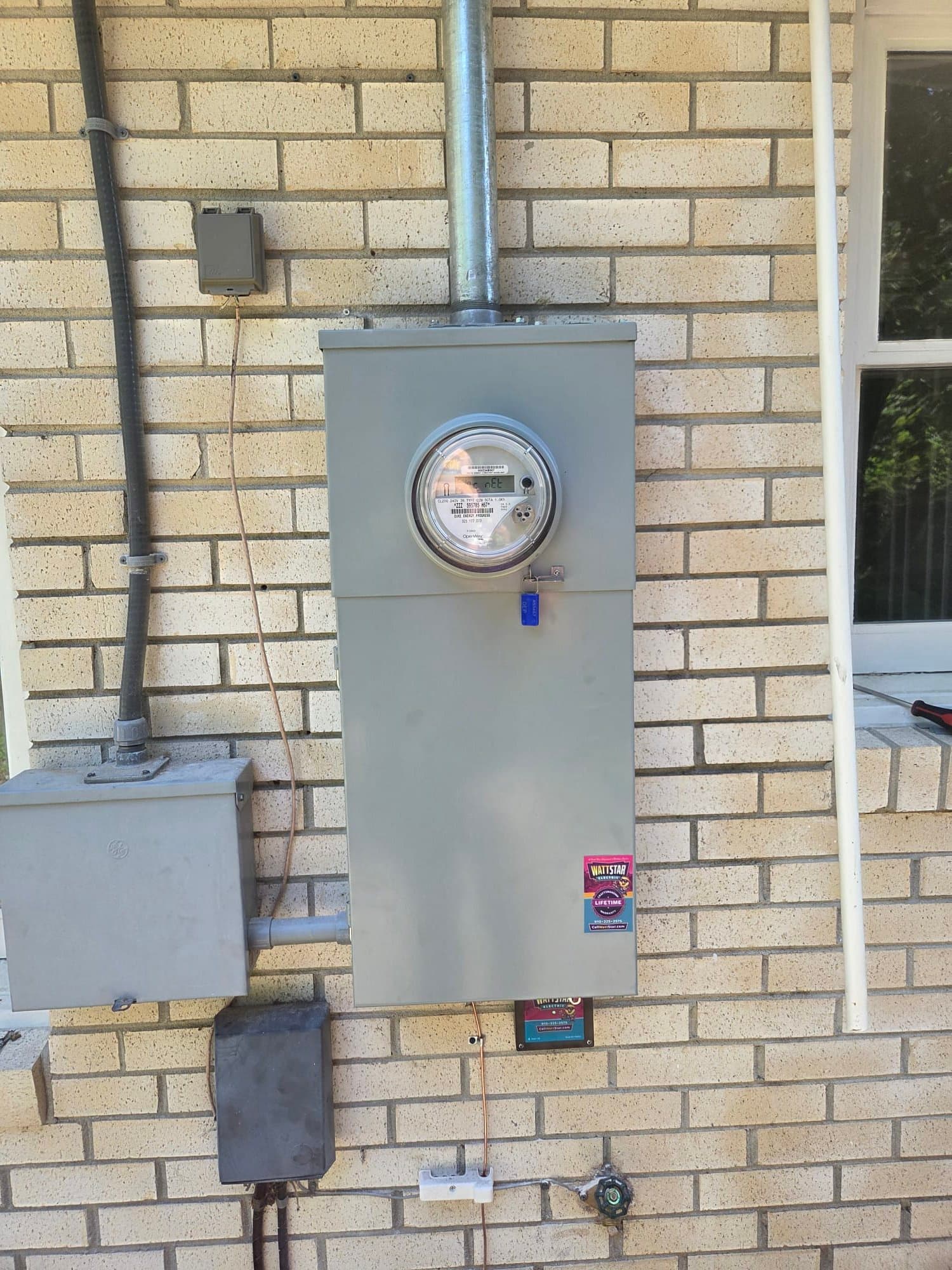 Gallery photos for Meter Panel Combo Upgrade with Surge Protection and New Riser: Image #1