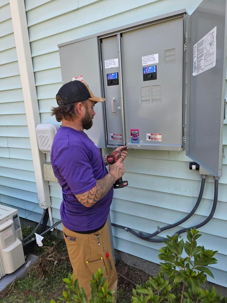 400-Amp Meter Base Install with Dual Service Disconnects image